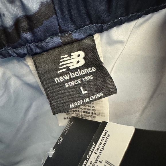 New Balance Essential New Wave Sweatpants - Picture 5 of 12
